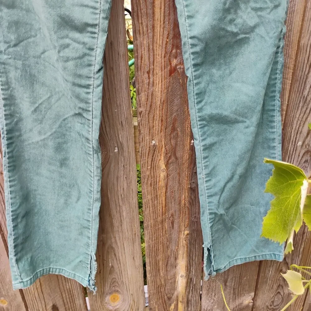 Vintage 07 Levis Teal Green Low Rise Corduroy Pants Sz 8M W29 Distressed Grunge